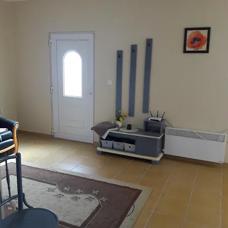 Bandi Vendeghaz Apartment Verpelet